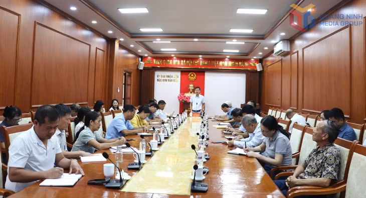 UBND đặc khu Vân Đồn họp triển khai nhiệm vụ.