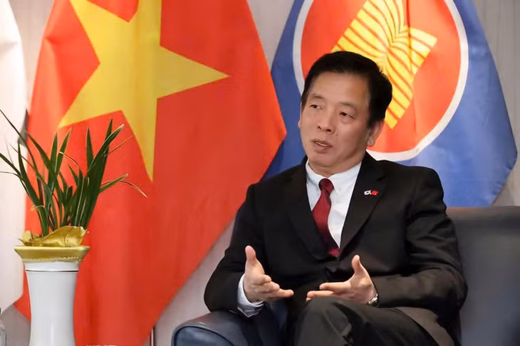 Đại sứ Việt Nam tại Hàn Quốc Vũ Hồ.