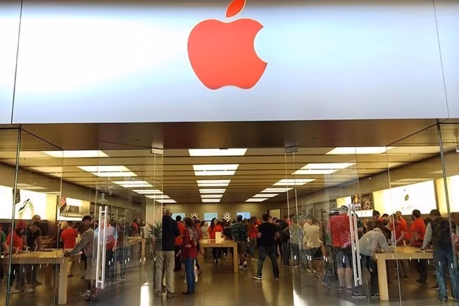 Apple cảnh báo người dùng cập nhật phần mềm này để tránh bị tấn công mạng. Ảnh: Thế Lâm