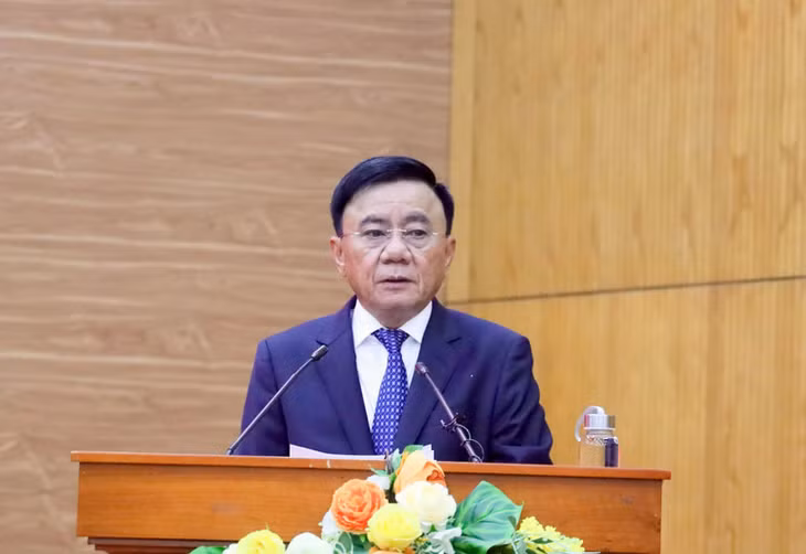 Đồng chí Trần Cẩm Tú phát biểu tại hội nghị.