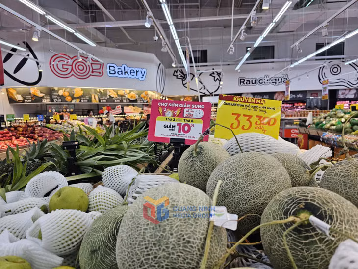 Nhiều chương trình khuyến mại giảm giá sâu cũng đang được thực hiện để kích cầu tiêu dùng tại Go Hạ Long.