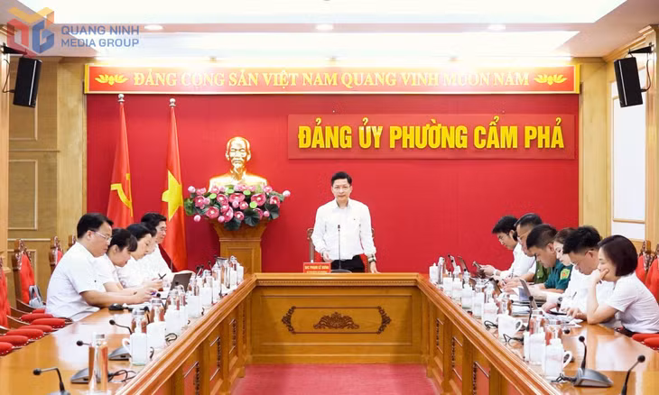 Ban Thường vụ Đảng ủy phường Cẩm Phả cho ý kiến về Chương trình công tác toàn khóa của Ban Chấp hành, BTV Đảng ủy phường khóa I, nhiệm kỳ 2025 - 2030.