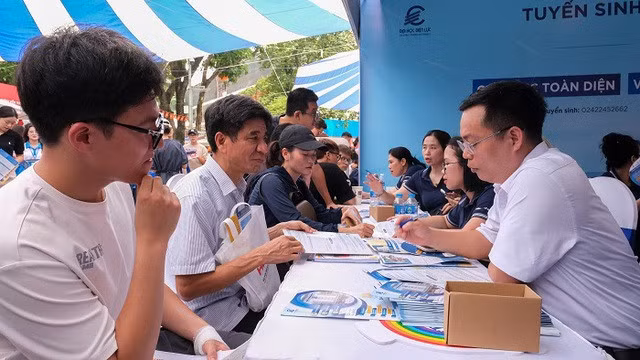 Theo quy định, tất cả thí sinh trúng tuyển đều phải xác nhận nhập học trực tuyến trên hệ thống của Bộ GD&amp;ĐT trước 17 giờ ngày 30/8.