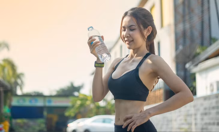 Mẩn ngứa kéo dài không rõ nguyên nhân có thể là tín hiệu gan đang kêu cứu ảnh 2