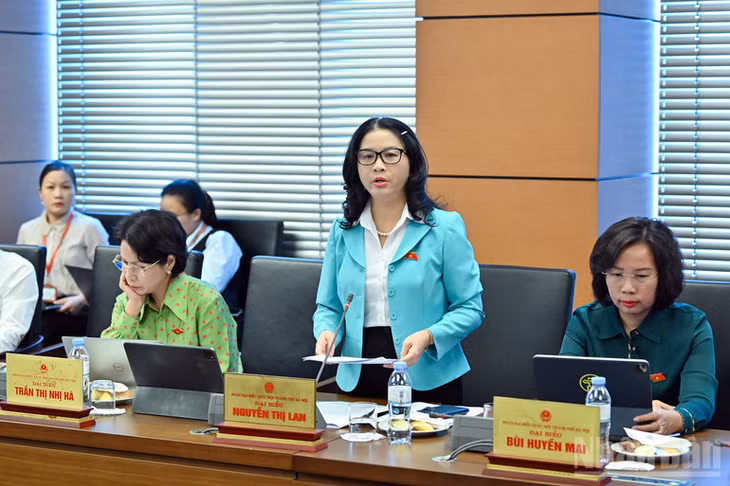 Đại biểu Nguyễn Thị Lan (Đoàn Hà Nội). (Ảnh: THỦY NGUYÊN)