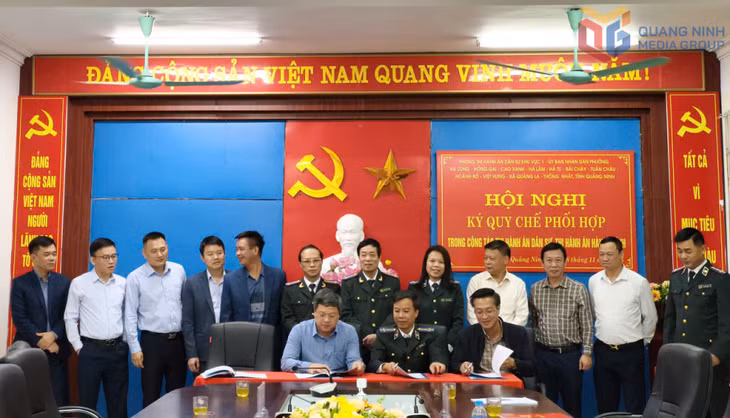 Phòng Thi hành án dân sự Khu vực 1 ký Quy chế phối hợp với 11 xã, phường trong công tác thi hành án dân sự, thi hành án hành chính.