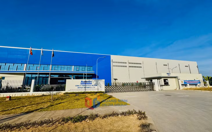 Nhà máy Autoliv của Công ty TNHH Autoliv Việt Nam tại KCN Sông Khoai sắp đưa vào hoạt động. Ảnh: Mạnh Trường