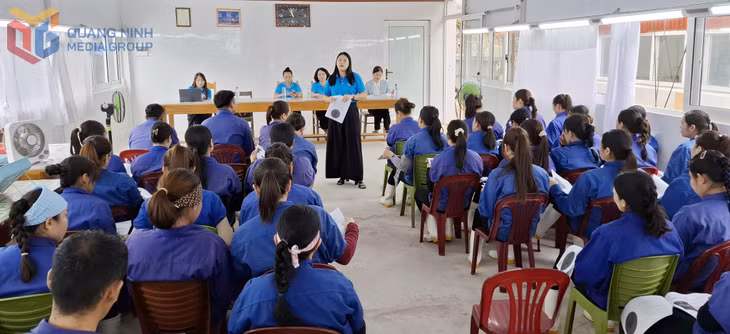BHXH tỉnh tổ chức hội nghị tuyên truyền, đối thoại chính sách BHXH, BHYT tại Công ty TNHH Taiheiyo Shinju Việt Nam (Đặc khu Vân Đồn) tháng 11/2025.