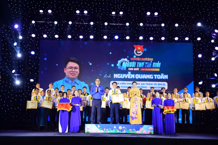 Anh Nguyễn Quang Toàn được tuyên dương “Người Thợ trẻ giỏi toàn quốc” năm 2025. Ảnh: Nhân vật cung cấp