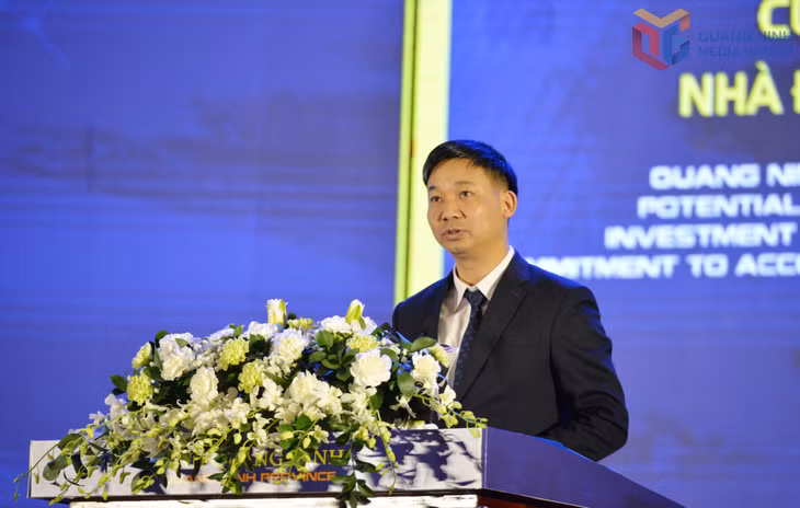 Đồng chí Nguyễn Văn Công, Phó Chủ tịch UBND tỉnh phát biểu bế mạc hội nghị.