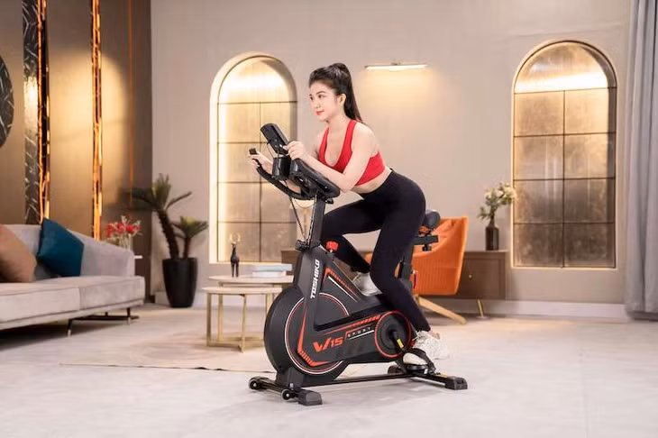 Đạp xe tại nhà vừa giúp tăng cường thể lực vừa giúp bạn sớm sở hữu vóc dáng như ý
