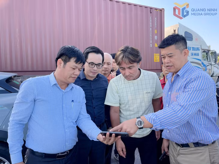 UBND phường Cửa Ông làm việc với Tập đoàn UTT Group Corps về xúc tiến đầu tư Cảng Con Ong - Hòn Nét và khu dân cư lấn biển 10/10.