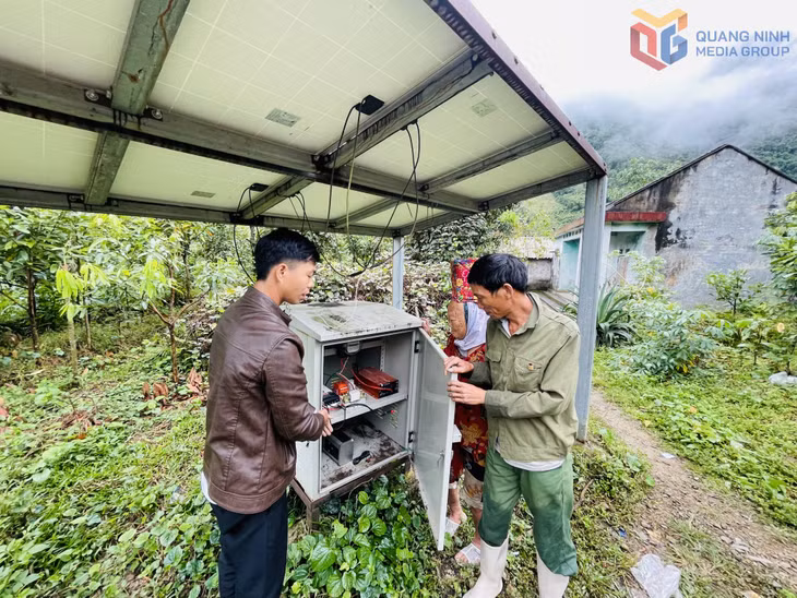 Hệ thống pin năng lượng mặt trời ở thôn Mảy Nháu không hoạt động từ năm 2022.