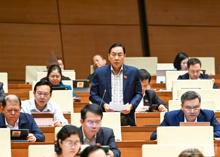 Đại biểu Phạm Văn Hòa. (Ảnh: DUY LINH)