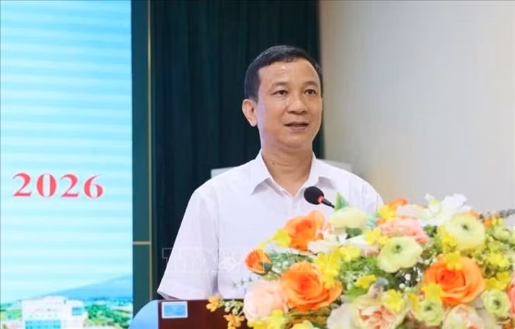 Theo PGS.TS Đậu Bá Thìn, Phó Hiệu trưởng Trường Đại học Hồng Đức cho rằng: Dự thảo Báo cáo chính trị Đại hội XIV đã đề ra chủ trương xây dựng nền giáo dục quốc dân hiện đại ngang tầm khu vực và thế giới là một yêu cầu mới, cấp thiết để phát triển đất nước. Ảnh: Khiếu Tư - TTXVN