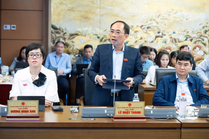 Đại biểu Lê Nhật Thành (Hà Nội) phát biểu.