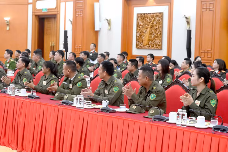 Các đại biểu tham dự buổi gặp mặt. (Ảnh: ĐĂNG KHOA)