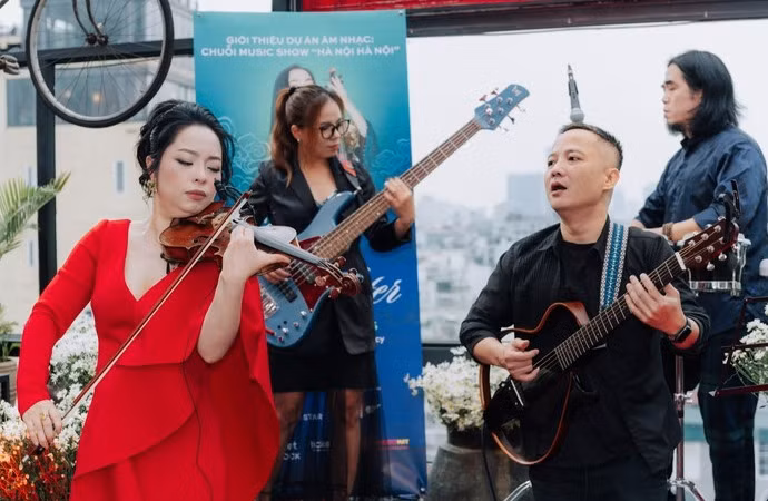 Trịnh Minh Hiền cho biết chuỗi music show là một hành trình nghệ thuật tôn vinh di sản, bản sắc và tinh thần hội nhập của Hà Nội, được kể bằng ngôn ngữ âm nhạc đan xen giữa dân gian và đương đại, hàn lâm và đại chúng, truyền thống và quốc tế - Ảnh: NVCC