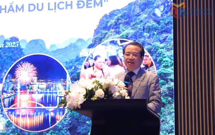 TS. Hà Văn Siêu, Phó Cục trưởng, Cục Du lịch Quốc gia Việt Nam phát biểu ý kiến.