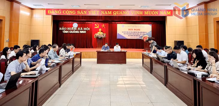 BHXH tỉnh tổ chức hội nghị đôn đốc công tác thu, giảm số tiền chậm đóng và phát triển người tham gia BHXH, BHYT, BHTN những tháng cuối năm 2025.