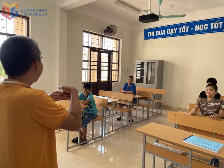 Trẻ khuyết tật khiếm thính được học tập tại Cơ sở Bảo trợ, chăm sóc trẻ em có hoàn cảnh đặc biệt tỉnh.