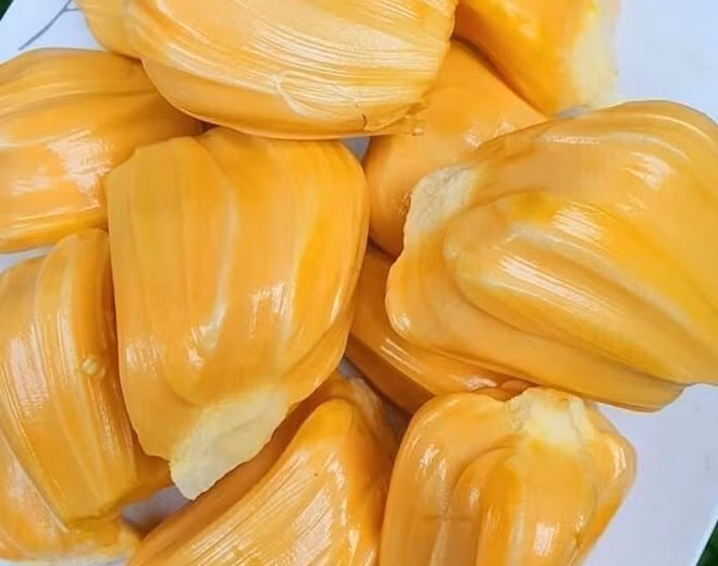 Mít - một trong 5 loại trái cây làm tăng mỡ máu âm thầm. Ảnh: Kiều Vũ