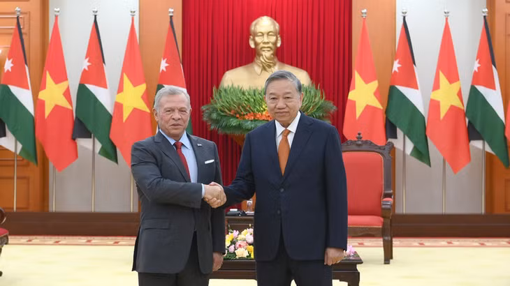 Tổng Bí thư Tô Lâm tiếp Quốc vương Jordan Abdullah II Ibn Al Hussein. (Ảnh: ĐĂNG KHOA)
