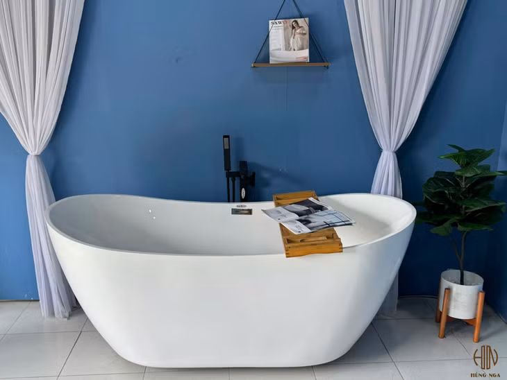 Hình ảnh bồn tắm thỏi vàng