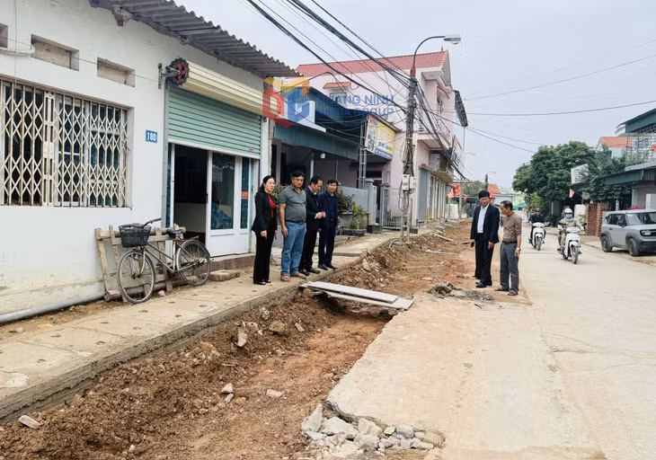 Đoạn mương chạy dọc theo trục đường khu Đạm Thủy đến QL18A đã được hạ ngầm.