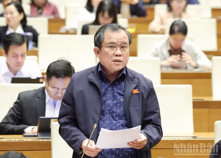 Đại biểu Nguyễn Tâm Hùng. (Ảnh: DUY LINH)