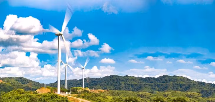 Quảng Trị hiện có 22 dự án điện gió đã đi vào vận hành với công suất 1.024,2MW - Ảnh: HOÀNG TÁO