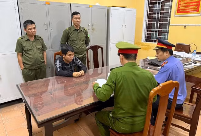 Đối tượng Lê Văn Hải bị khởi tố vì giật dây chuyền vàng của bé gái lớp 1. Ảnh: Công an TP Huế
