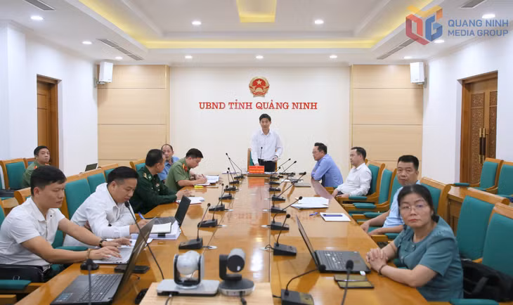 Đồng chí Nguyễn Văn Công, Phó Chủ tịch UBND tỉnh báo cáo với Ban Chỉ đạo Quốc gia về IUU kết quả thực hiện các nhiệm vụ của tỉnh.