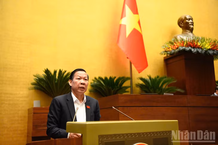 Chủ nhiệm Ủy ban Kinh tế và Tài chính Phan Văn Mãi. (Ảnh: DUY LINH)