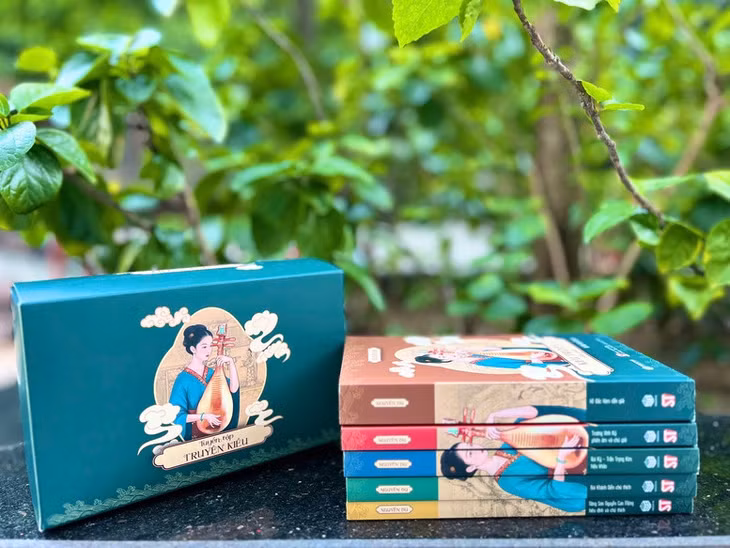 Nguồn khảo cứu quý báu về ngôn ngữ qua 5 ấn phẩm Truyện Kiều ảnh 1
