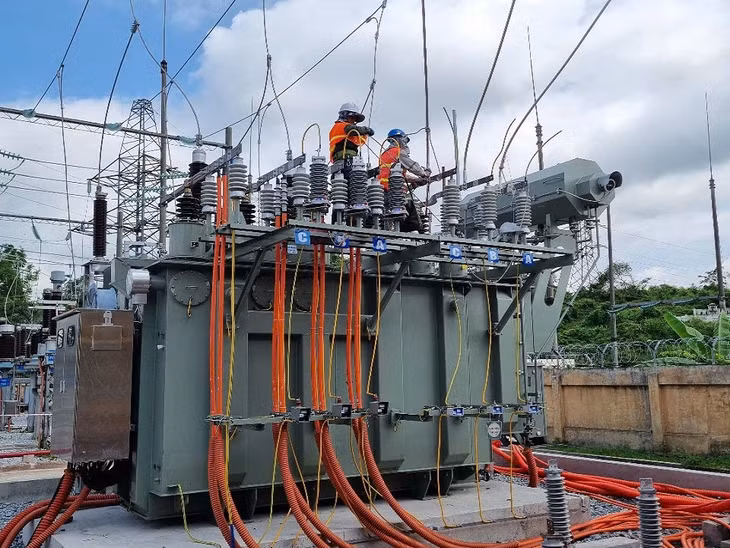 Thi công nâng công suất Máy biến áp T1 tại Trạm biến áp 110 kV Tiên Yên.