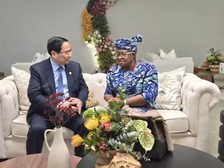 Thủ tướng Phạm Minh Chính và Tổng giám đốc WTO Ngozi Okonjo-Iweala - Ảnh: VGP/Nhật Bắc