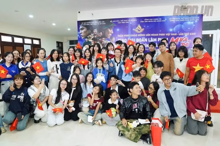 Gần hai tháng sau khi rời rạp, Mưa đỏ vẫn có thể gây sốt trở lại - Ảnh: ĐPCC