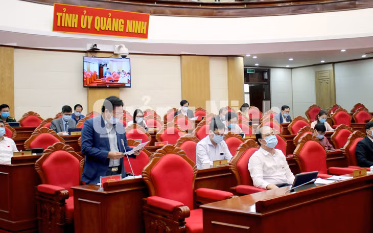 Các đại biểu phát biểu thảo luận tại kỳ họp (3-2020). Ảnh: Thu Chung