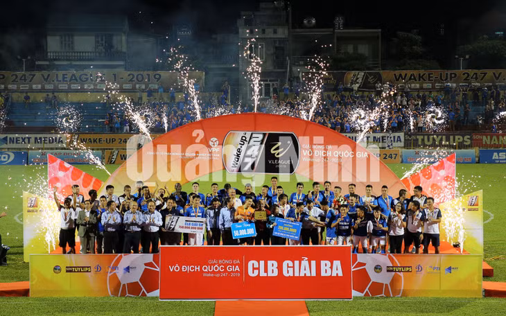 CLB Than Quảng Ninh là đội đoạt huy chương đồng V-League 2019 (12-2019). Ảnh: Hùng Sơn
