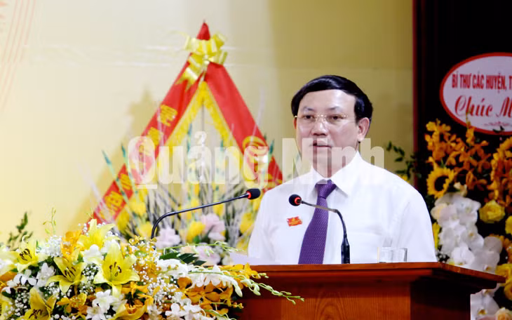 Đồng chí Nguyễn Xuân Ký, Bí thư Tỉnh ủy, Chủ tịch HĐND tỉnh, phát biểu khai mạc đại hội (7-2020). Ảnh: Thu Chung