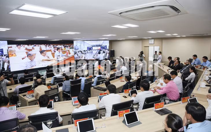 Quang cảnh tại Trung tâm Điều hành thành phố tỉnh Quảng Ninh (8-2019). Ảnh: Đỗ Phương