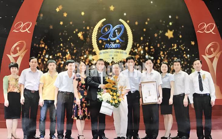 Công ty CP Cơ khí Mạo Khê - Vinacomin đoạt giải vàng Giải thưởng Chất lượng Quốc gia năm 2015. Ảnh: Thu Hương (Sở KH&amp;CN)