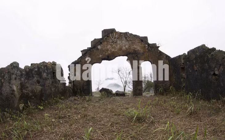 Di tích Am Ngọa Vân (4-2014). Ảnh: Khánh Giang