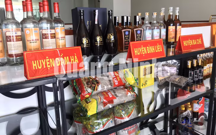 Sản phẩm trưng bày tại Hội chợ OCOP khu vực phía Bắc – Quảng Ninh 2019. Ảnh: Hoàng Quỳnh