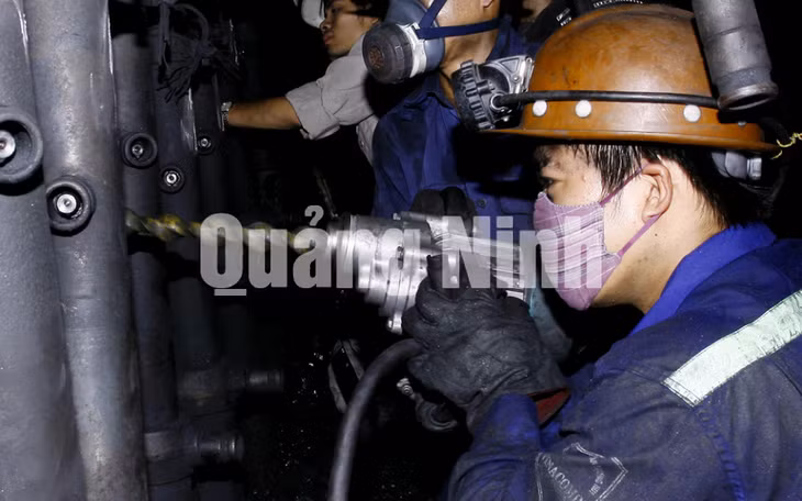 Trong lò chợ. Ảnh: Dương Phượng Đại (CTV)