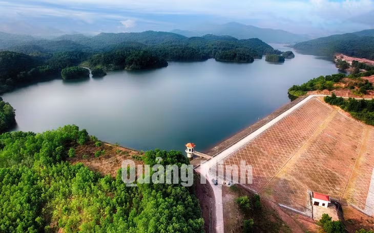 Công trình hồ chứa nước Đầm Hà Động (12-2017). Ảnh: Hùng Sơn