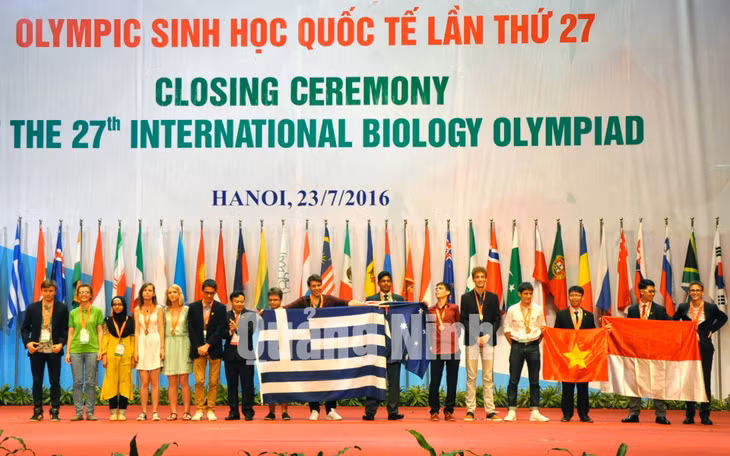 Nguyễn Ngọc Minh Hải, học sinh lớp 12 chuyên Sinh, Trường THPT Chuyên Hạ Long đã xuất sắc đoạt huy chương Đồng.