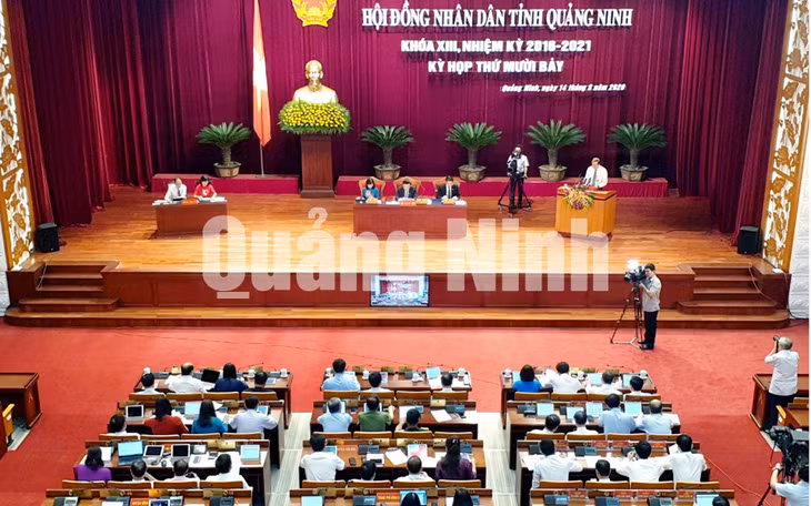 Quang cảnh Kỳ họp thứ 17, HĐND tỉnh (5-2020). Ảnh: Thu Chung