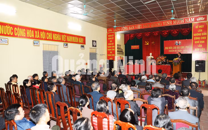 Quang cảnh Đại hội Chi bộ Khu phố 6, phường Bãi Cháy (1-2020). Ảnh: Đỗ Phương